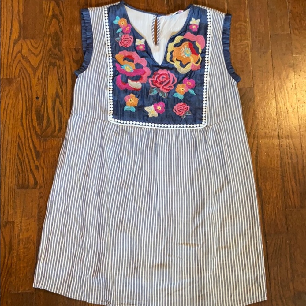 Blue and white dress with flower Embroidery